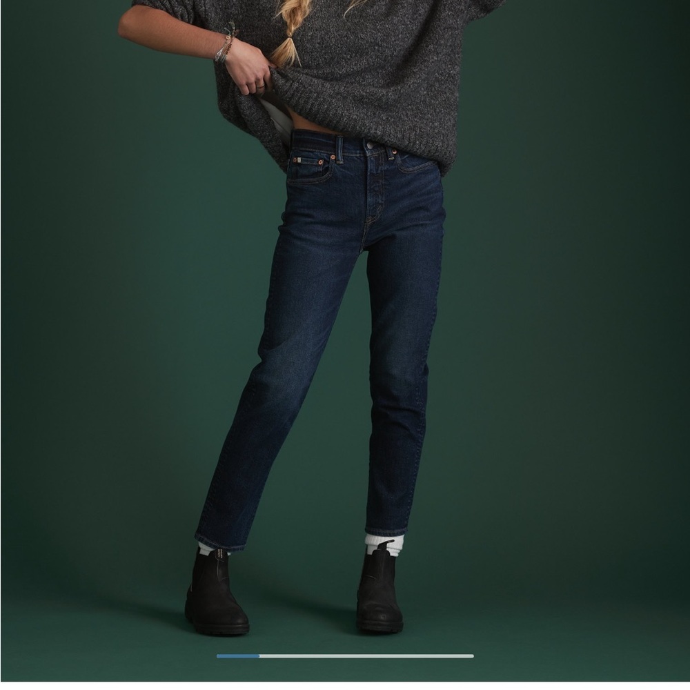 AE Premium mom Jean